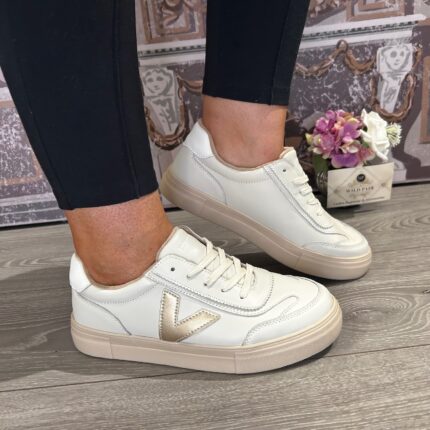 Drilleys “Eighty” Irish Cream V Trainer