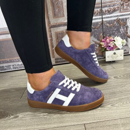 Drilleys “Sixty” Violet Vixen Trainer