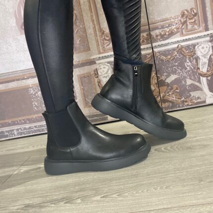 Heavenly Feet "Azalea" Black Boot