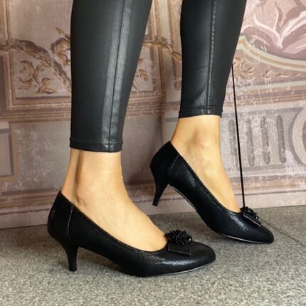 Sorento "La Mesita" Black Shimmer Tasseled Bow Court Shoe