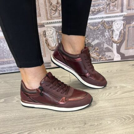 Tamaris "1-23613-46-584" Burgundy Zip Trainer