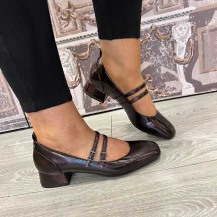 Tamaris "1-22318-43-5C4 " Merlot Shoe.