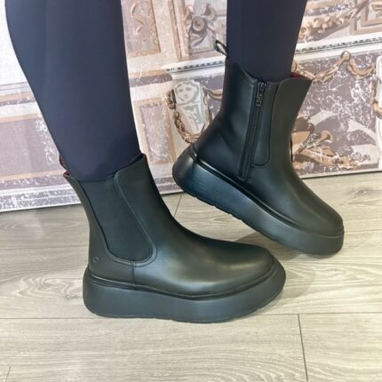 Heavenly Feet "Nera" Black Platform Ankle Boot.
